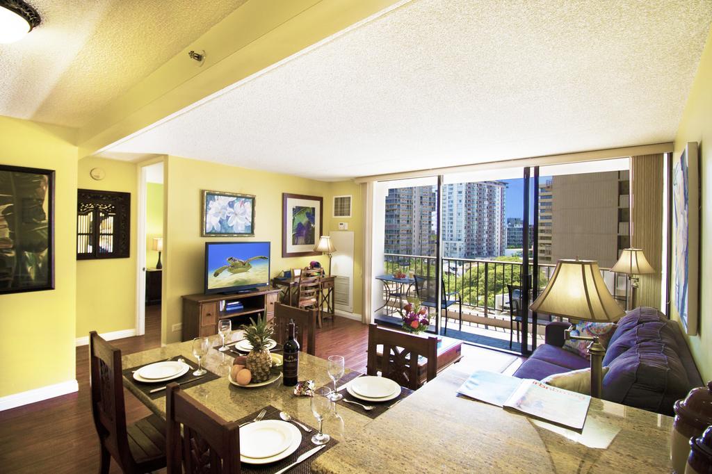 Waikiki Sunset Mountain View Near Beach With Parking Honolulu Esterno foto